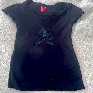 Black sequined skull tee shirt